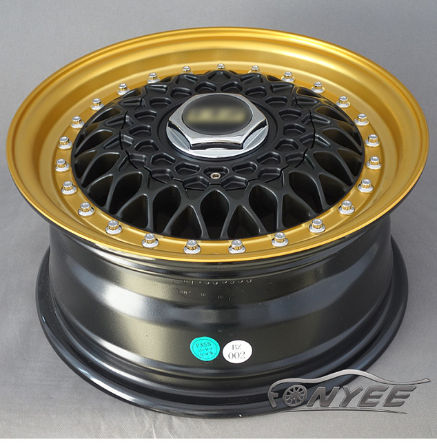 картинка Новые диски BBS RS R13 4X114,3/4X100 ET30 J6 черный глянец + золотая полированная полка магазин  StreetTuning 