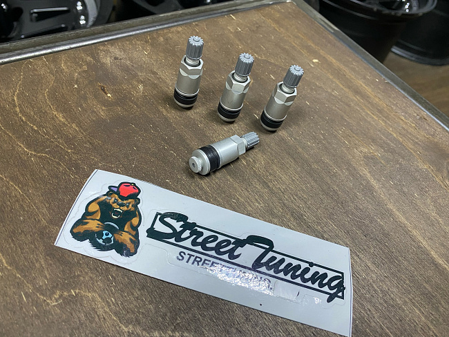 картинка Ниппели (вентили) под датчик, разборные TPMS-24, серые, 4 шт магазин  StreetTuning 