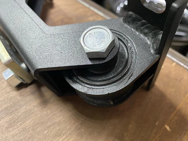 картинка Мягкая опора 5 МКПП для Subaru Impreza, WRX/STI, Legacy, Forester магазин  StreetTuning 