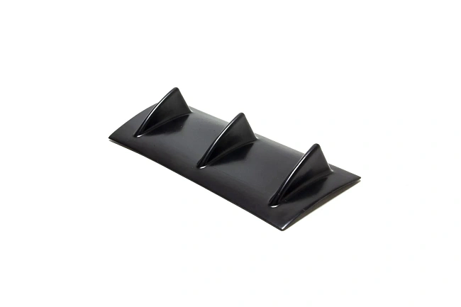 картинка Универсальный диффузор заднего бампера, 3 плавника магазин  StreetTuning 