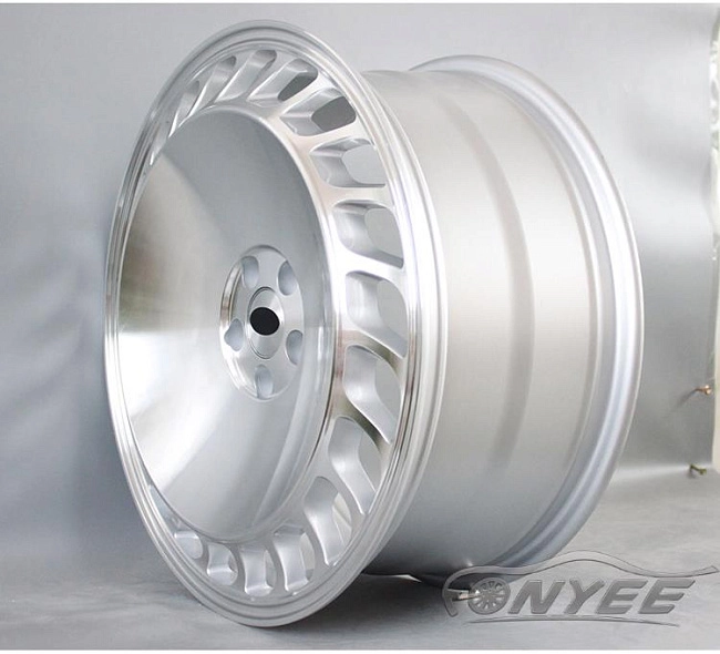 картинка Новые диски Saxo R18 5X100 ET40 J9 серебро магазин  StreetTuning 