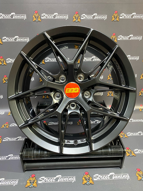 картинка Новые диски HRE FF65 R16 J7 ET35 5x114.3 Black Mat магазин  StreetTuning 