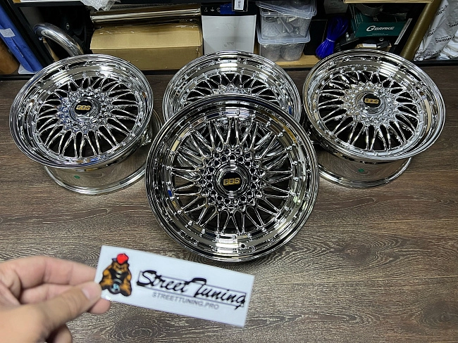 картинка Новые диски BBS RS R18 J8 ET20 5x100/5x120 хром магазин  StreetTuning 