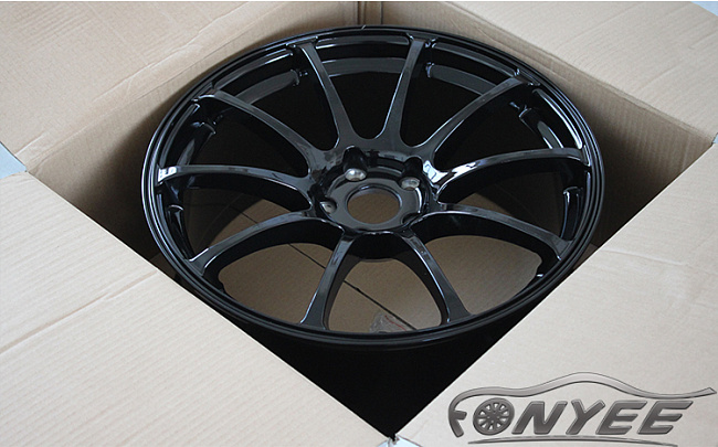 картинка Новые диски Advan RS R19 5x114,3 ET35 J9,5 черный глянец магазин  StreetTuning 
