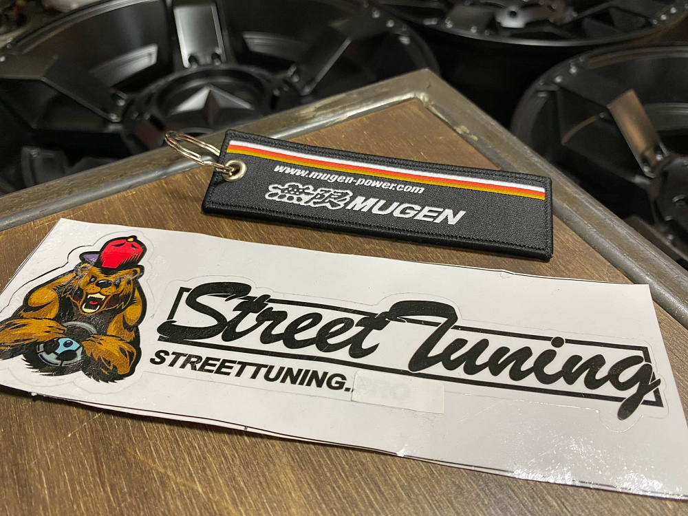 картинка Брелок для Ключей MUGEN - тканевый от магазина  StreetTuning