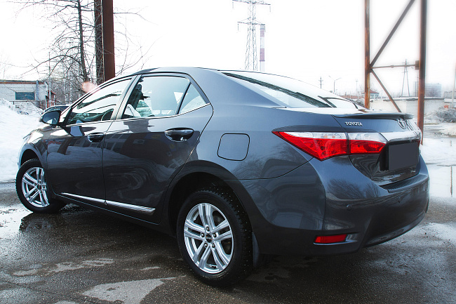 картинка Toyota Corolla (седан) 2012-2015 Накладки на задние фонари (реснички) магазин  StreetTuning 