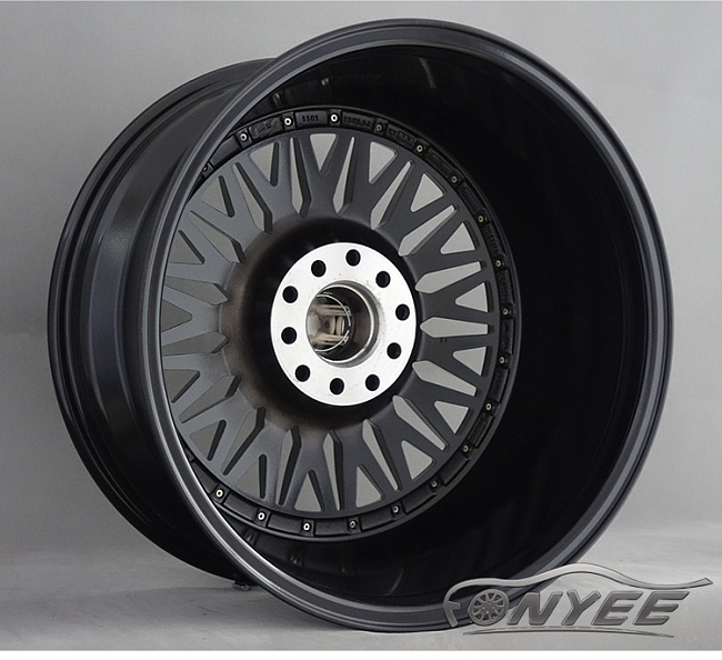 картинка Новые диски BBS RS R18 4X114,3/4X100 ET30 J8 черный глянец + золотистые болтики магазин  StreetTuning 