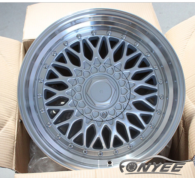 картинка Новые диски BBS RS R18 5X120/5X114,3 ET30 J9,5 серебро + полированная полка магазин  StreetTuning 