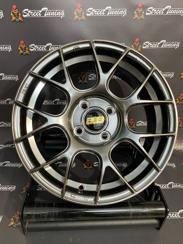 картинка Новые диски BBS R15 J6.5 ET38 4X100, Hyper Black от магазина  StreetTuning