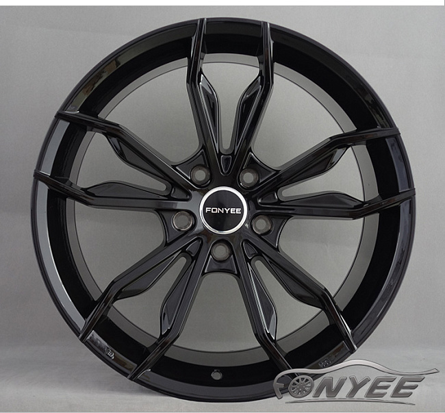 картинка Новые диски BMW 436 R19 5x112 ET35 J9,5 черный глянец магазин  StreetTuning 