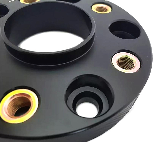 картинка Проставка Starleks 20 мм 5x130 14x1.5 цо 71.6 Black магазин  StreetTuning 