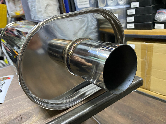 картинка Прямоточная банка HKS Style серии Jasma,(бочка) 63 x 89 мм, L-570 мм магазин  StreetTuning 