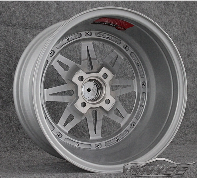 картинка Новые диски Equip 03 R15 4x100 ET25 J8 серебро + полированная полка магазин  StreetTuning 