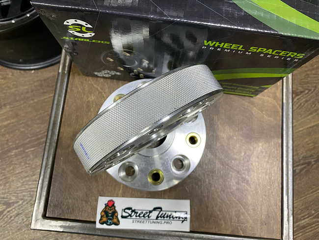 картинка Проставка Starleks 35 мм 5x130 футорочная 14x1.5 цо 71,6 - рф магазин  StreetTuning 