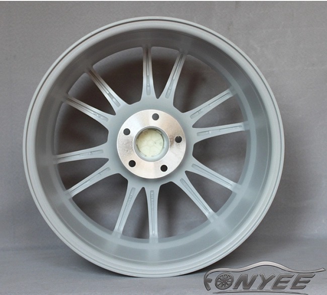 картинка Новые диски TAKUMA RLN R18 5X114,3 ET38 J9 белый глянец магазин  StreetTuning 