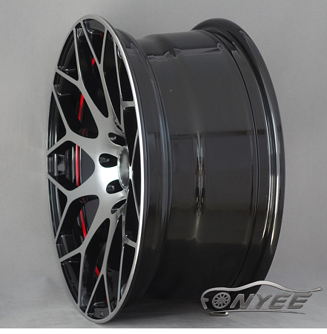 картинка Новые диски Varelox 13  R16 J7 ET12 4x100/4x114,3 черный  + серебро магазин  StreetTuning 