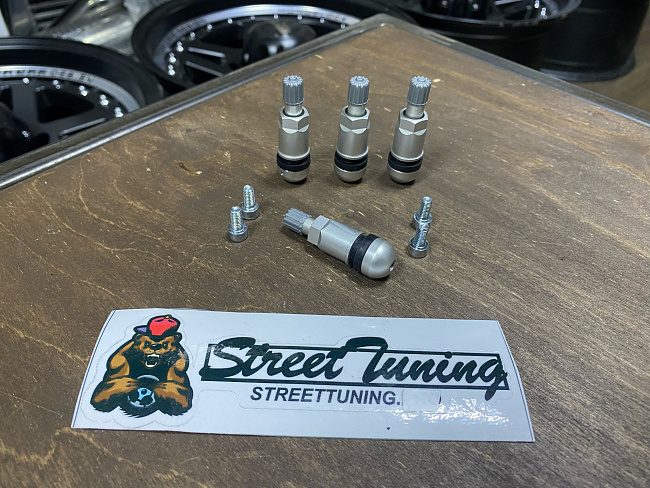картинка Ниппели (вентили) под датчик, разборные TPMS-16, серые, 4 шт магазин  StreetTuning 