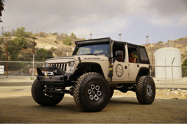 картинка Новые диски Black Rhino Magnus R16 5X114,3 ET10 J8 черный мат + серебро магазин  StreetTuning 