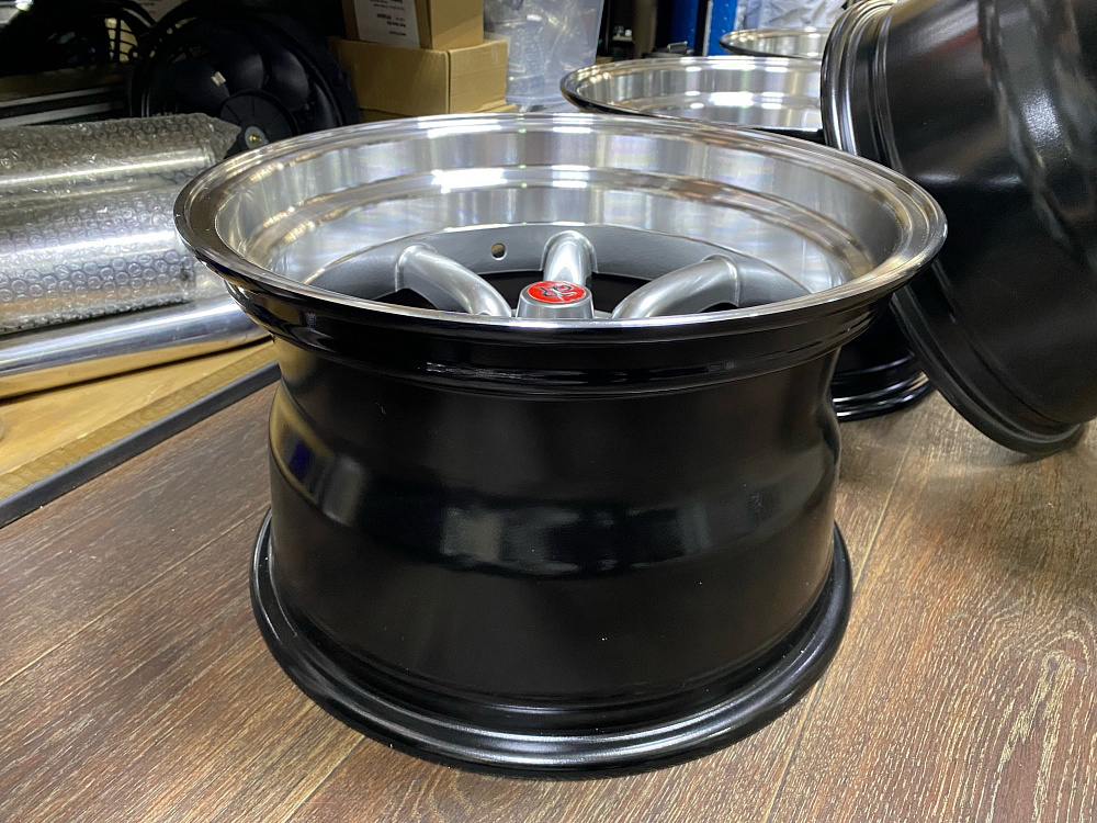 картинка Новые диски Watanabe RS R15 J9 ET(-13) 4X100/4X114.3 Темное серебро от магазина  StreetTuning