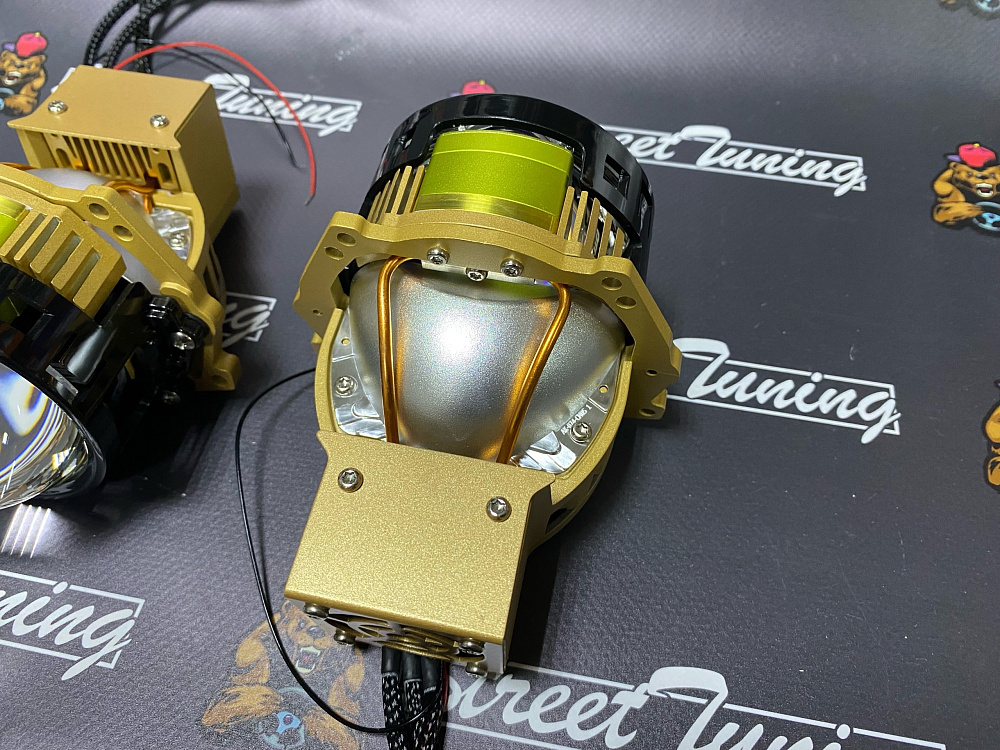 картинка Светодиодные линзы Sanvi L80 Laser, 3 дюйма 5500k от магазина  StreetTuning