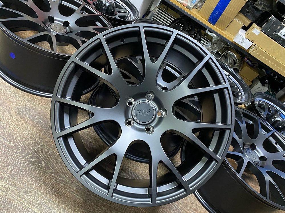 картинка Новые диски Hellcat SRT Syle R20 J9 ET18 5X115 черный мат от магазина  StreetTuning