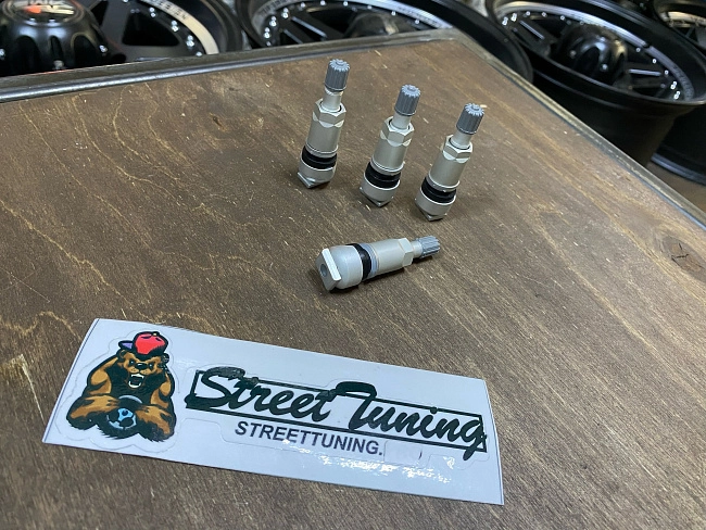 картинка Ниппели (вентили) под датчик, разборные TPMS-09, серые, 4 шт магазин  StreetTuning 