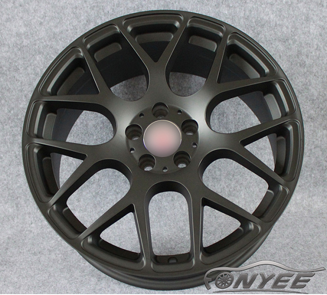 картинка Новые диски HRE P40SC Replika R18 5X108 ET40 J8, черные матовые магазин  StreetTuning 