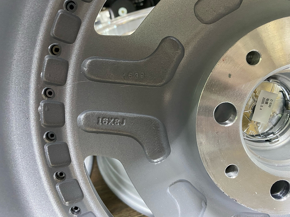 картинка Новые диски HSR R16 J8 ET25 от магазина  StreetTuning