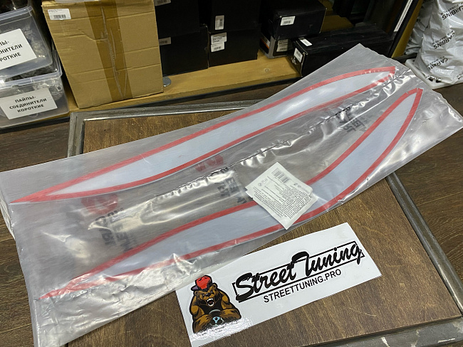 картинка Реснички на фары для  TOYOTA HARRIER, LEXUS RX330/350 2003-2009г магазин  StreetTuning 