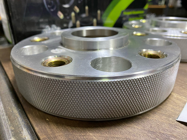 картинка Проставка Starleks 35 мм 5x130 футорочная 14x1.5 цо 71,6 - рф магазин  StreetTuning 