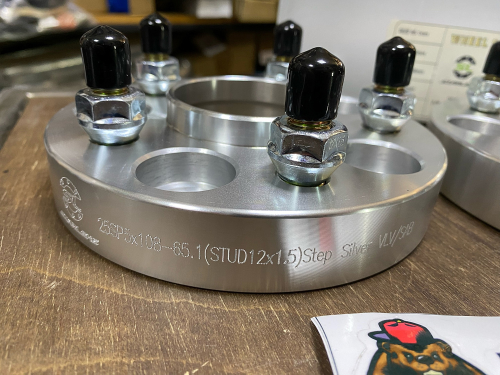 картинка Проставка Starleks 25 мм 5x108 12x1.5 цо 65.1 - Silver от магазина  StreetTuning