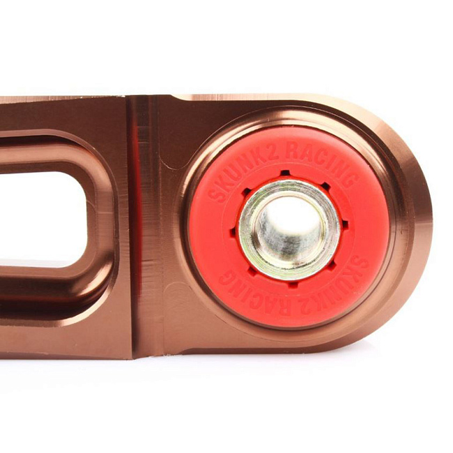 картинка Задние нижние рычаги Epman для Mitsubishi EVO I ,II ,III с 1992- 1996 г, красные магазин  StreetTuning 