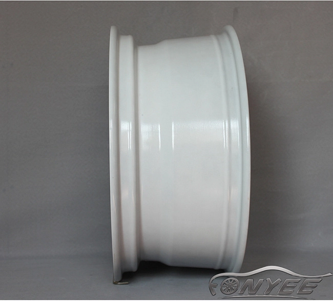 картинка Новые диски TAKUMA RLN R18 5X114,3 ET38 J9 белый глянец магазин  StreetTuning 