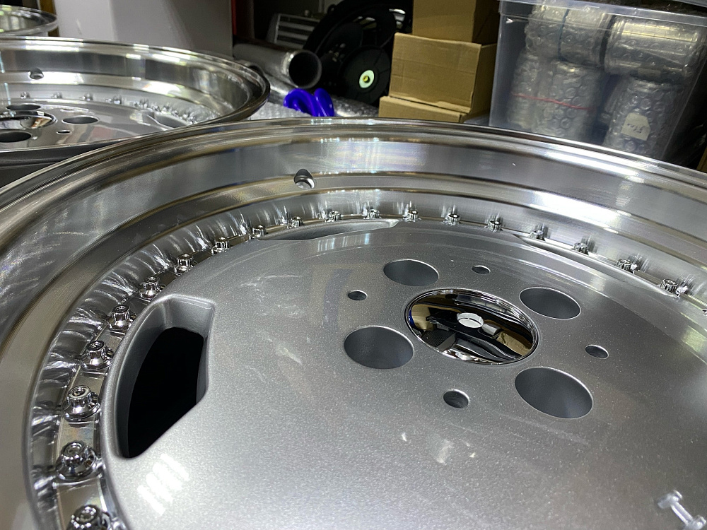 картинка Новые диски HSR R16 J8 ET25 от магазина  StreetTuning