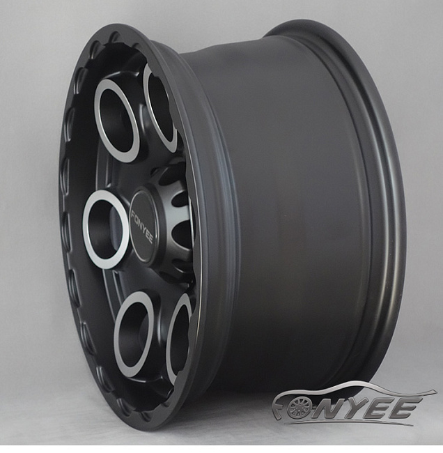 картинка Новые диски Black Rhino Magnus R16 5X139,7 ET-25 J8 черный мат + серебро магазин  StreetTuning 