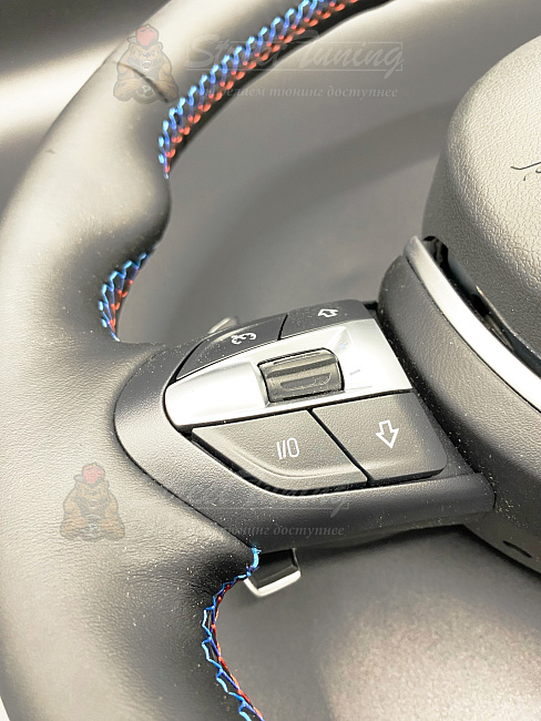 картинка Руль BMW E46/E39/E53/E46 с подушкой в стиле M3 F80, эко-кожа, без подогрева магазин  StreetTuning 