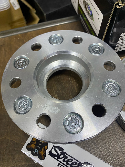 картинка Проставка Starleks 20 мм 6x114.3 12x1.25 цо 66.1 - РФ магазин  StreetTuning 