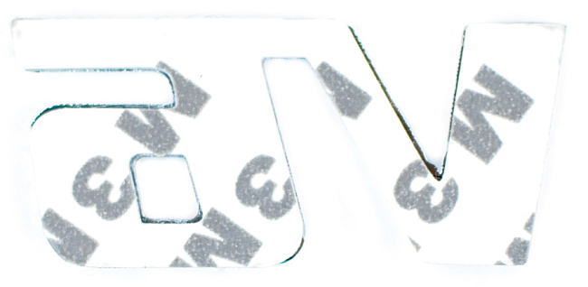 картинка Металлический шильдик с логотипом "V6" магазин  StreetTuning 