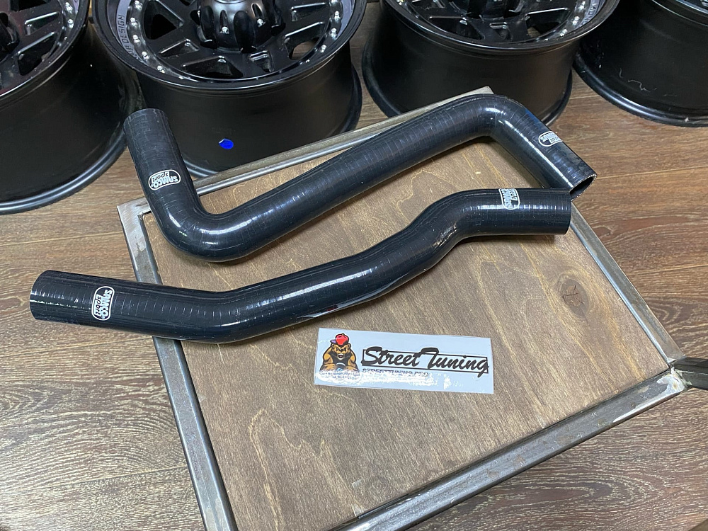 картинка Патрубки радиатора Samco Sport для Toyota Celica GT4 ST205, черные от магазина  StreetTuning