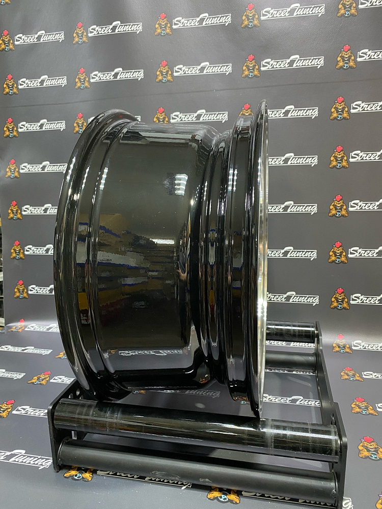 картинка Новые диски BBS RS R16 J7.5 ET30 4x100/114,3 Black + Silver от магазина  StreetTuning