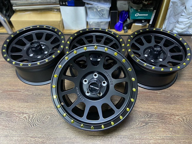 картинка Новые диски METHOD 703, R16 J8 et0 5x114,3, черный мат магазин  StreetTuning 