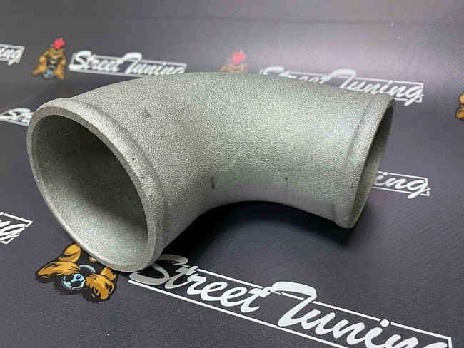 картинка Отвод алюминиевый приварной 90 гр 63 - 76 мм магазин  StreetTuning 