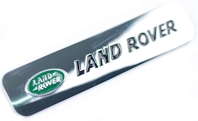 картинка Шильдик в решетку радиатора с логотипом "Land Rover" магазин  StreetTuning 