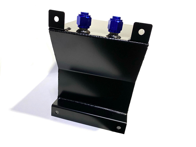 картинка Бак топливный алюминиевый 10л, пластиковая крышка, черный, с датчиком магазин  StreetTuning 