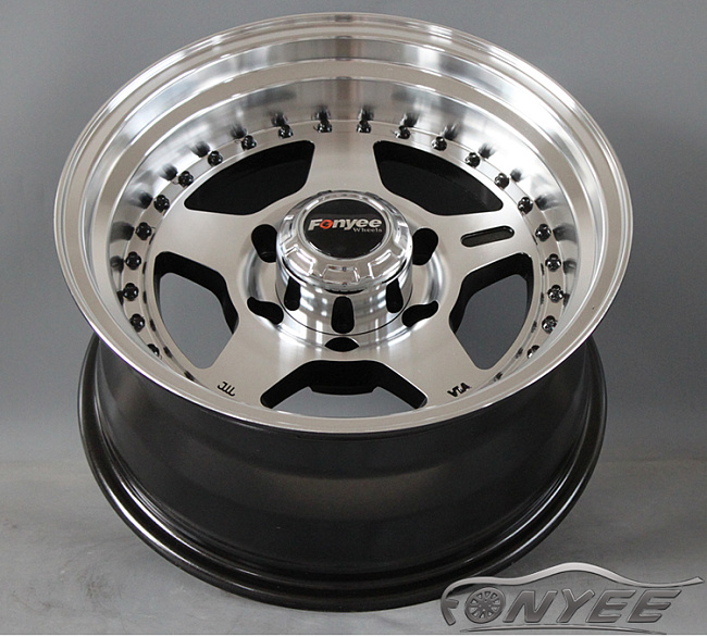 картинка Новые диски MVF-955 R16 6X114,3 ET-10 J8 серебро + черные болтики магазин  StreetTuning 