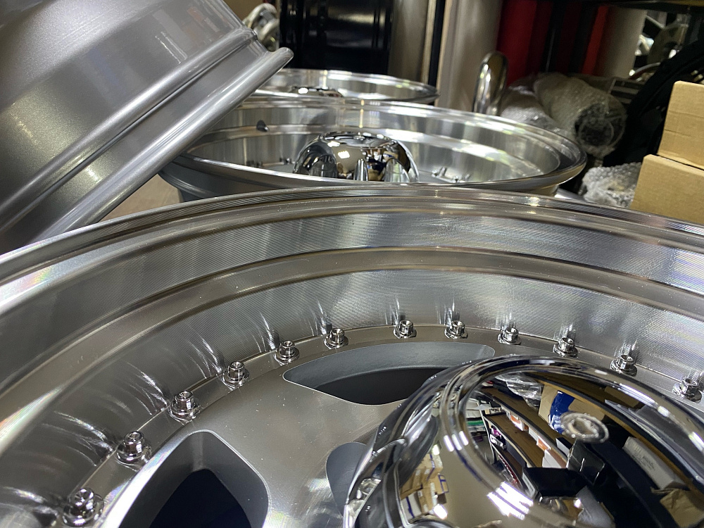 картинка Новые диски MVF Style R15 J7 ET (-25) 5X139.7 ЦО 108 от магазина  StreetTuning