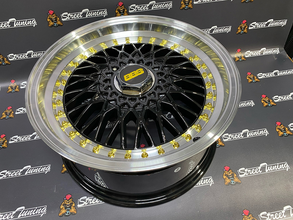 картинка Новые диски BBS RS R16 J7.5 ET30 4x100/114,3 Black + Silver от магазина  StreetTuning