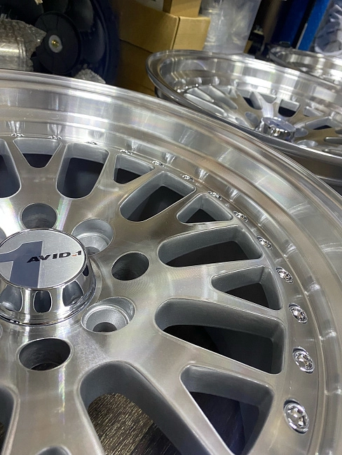 картинка Новые диски ESM 007 R15 J8 ET25 4X100, серебро магазин  StreetTuning 