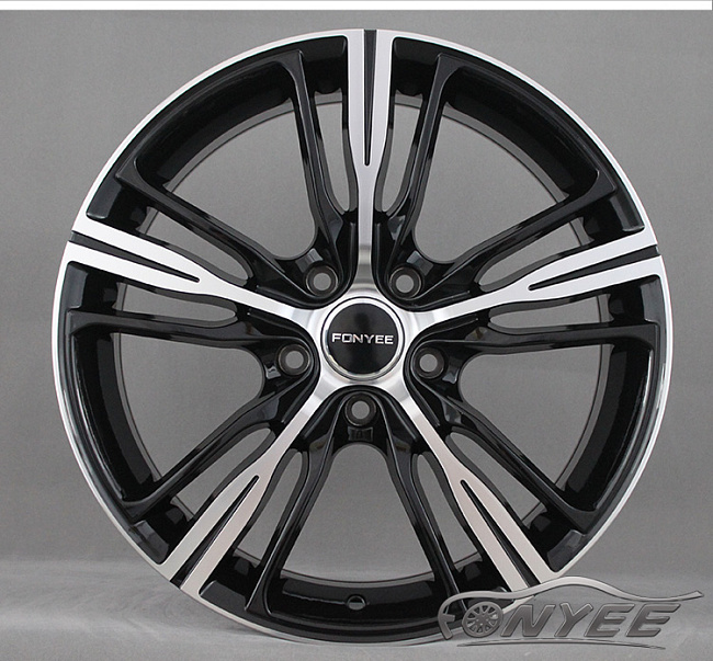 картинка Новые диски BMW Series 660 R18 5x120 ET30 J8 Черный глянец + серебро магазин  StreetTuning 