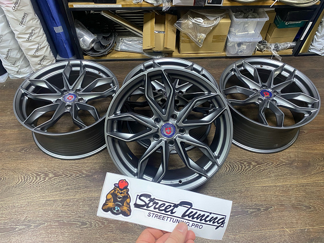 картинка Новые диски HRE S201 R18 J8 ET38 5X114,3, серый мато-серебряные магазин  StreetTuning 